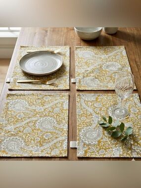 ✨ STUNNING Williams Sonoma Paisley Placemats - Set of 4 ✨